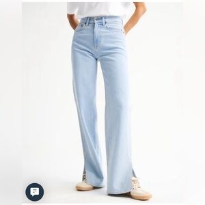 Abercrombie & Fitch High Rise 90s Split-Vent Hem Jean